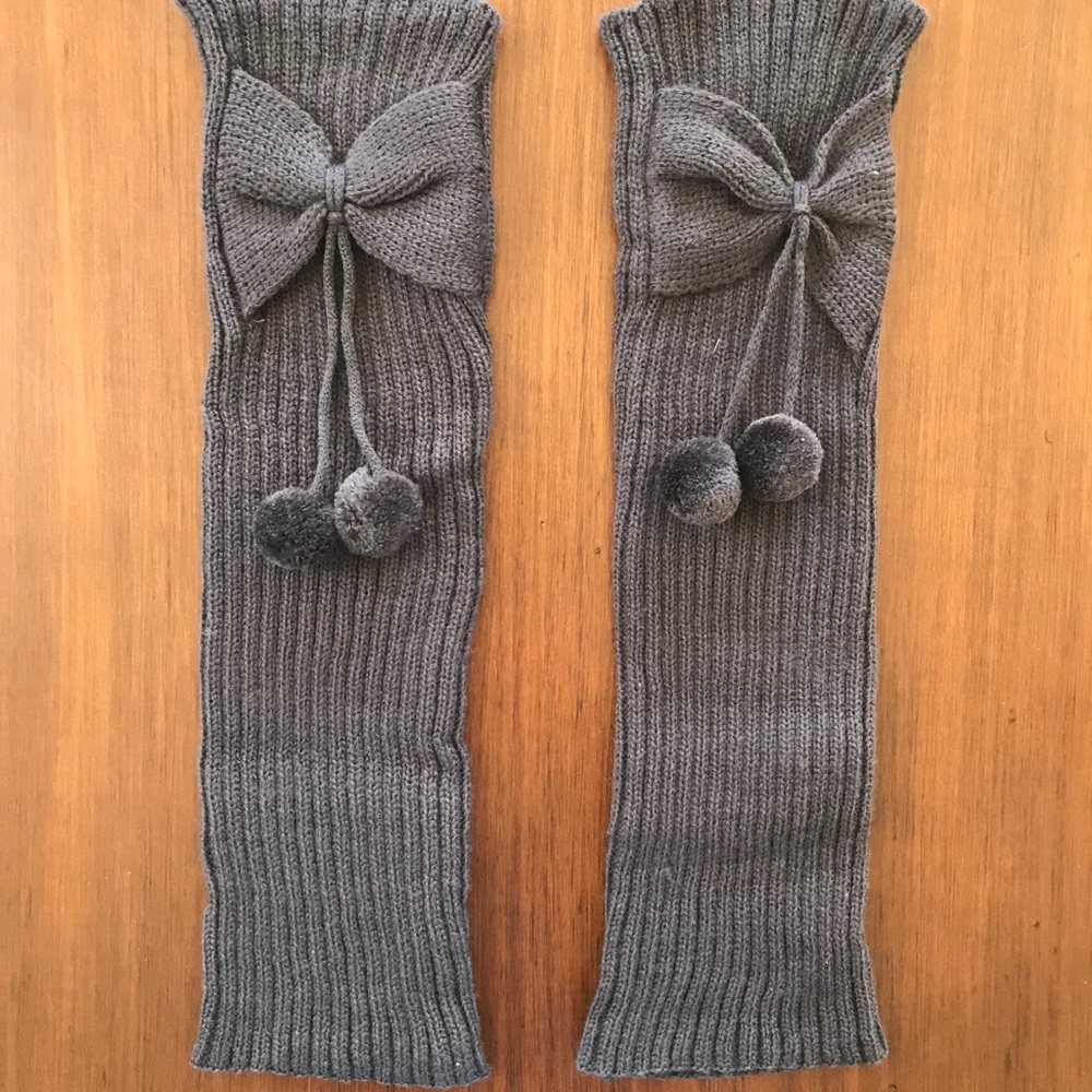 Gray Leg Warmers with Bows